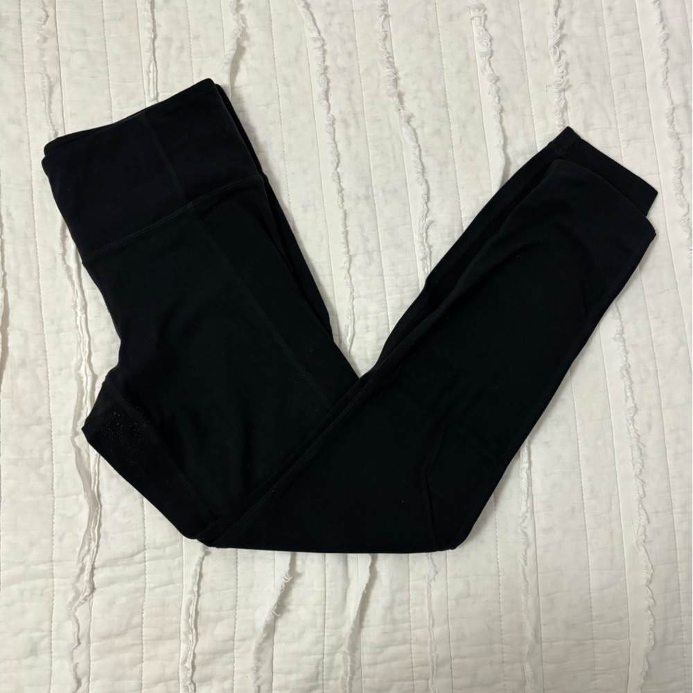 Athleta Mid Rise Salutation 7/8 Tight in Black